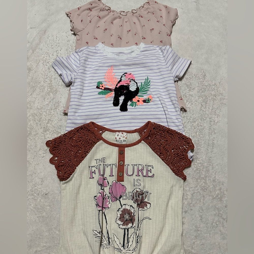 Floral Print Girls Short Sleeve T-shirts | Girls Size Medium